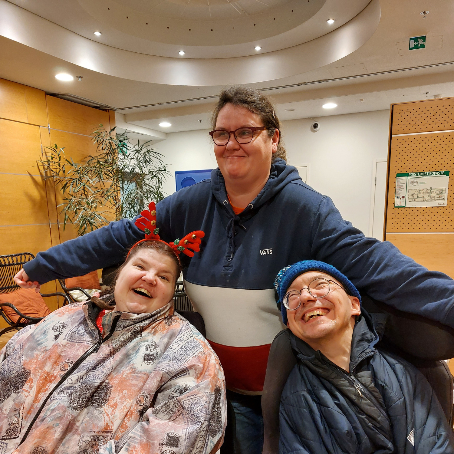 Johanna, Satu ja Tuukka.